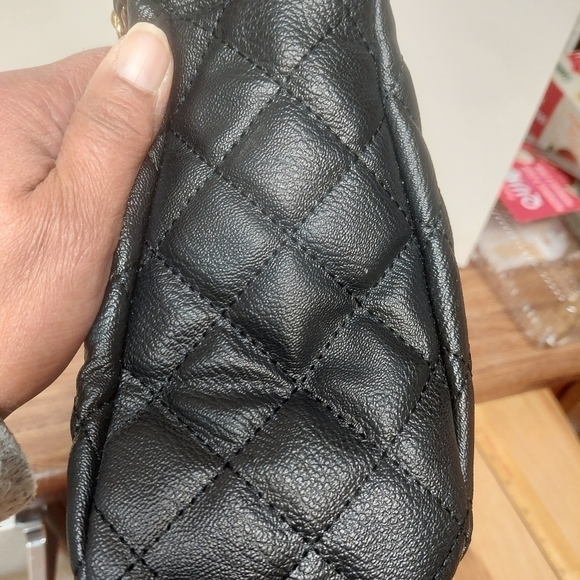 Elizabeth Grant Black Quilted Handbag/Purse - Picture 10 of 16